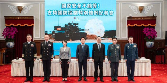 春節賀歲 總統召開支持1.25兆軍購預算記者會