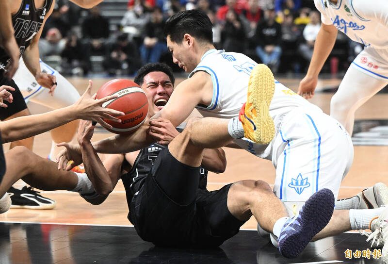 TPBL》爐主海神結束「混亂」上半季 胡瓏貿：人生不可能每年都很順遂