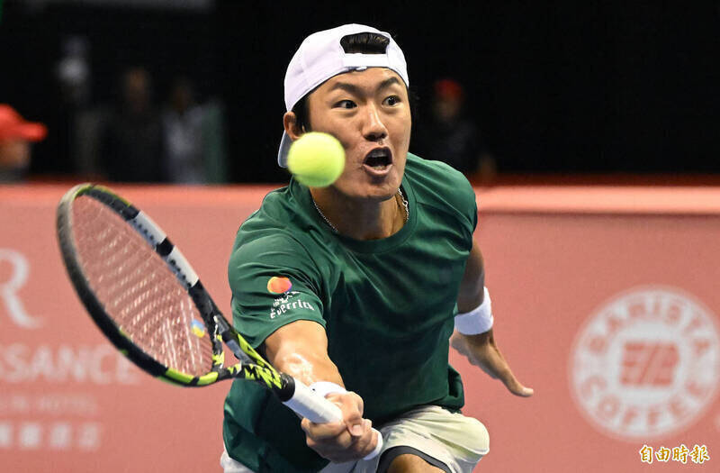網球》賞地主好手貝果 許育修宮崎挑戰...