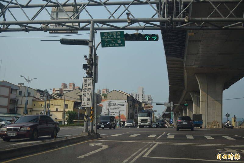 台中大里3處科技執法2025年開7379件 這路口取締奪冠