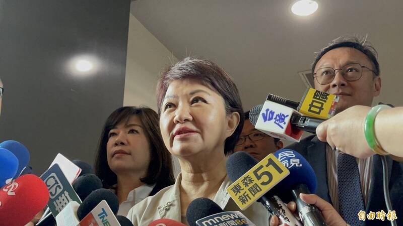 盧秀燕挺軍購額度一日數變！被酸「沒有路線，她在包牌」