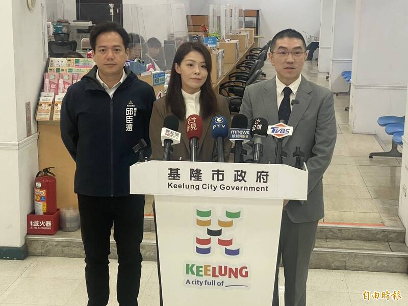 基市府推室內兒童樂園、公私協力公車亭 高虹安率團隊到基隆取經