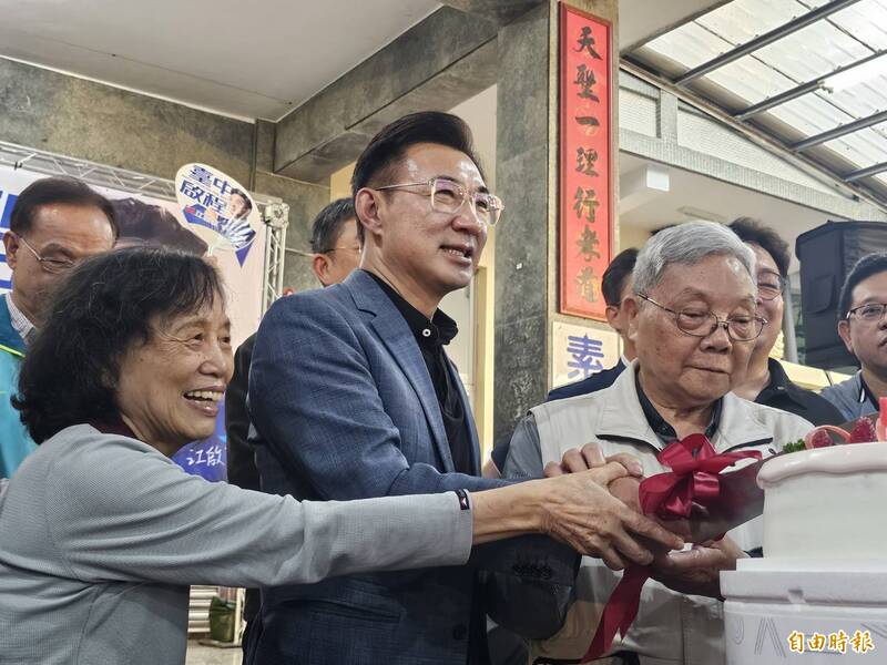 江啟臣山城見面會2000人相挺 提12345台中更幸福目標