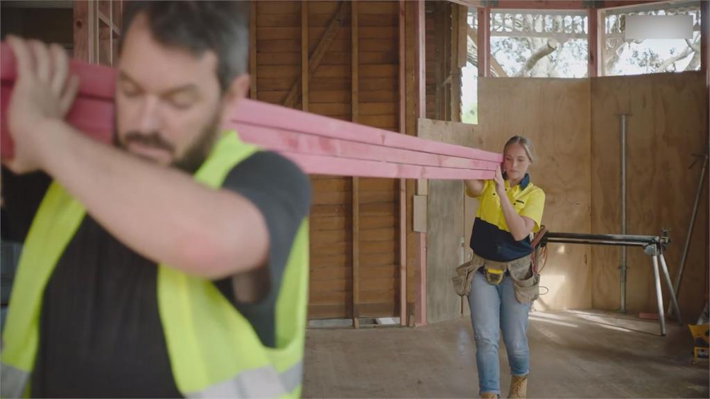 AI掀白領裁員潮 女性技工職場生力軍