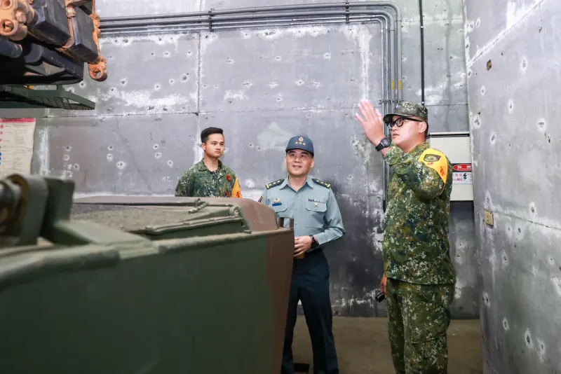 戰備無假期　呂坤修無預警視導北部部隊