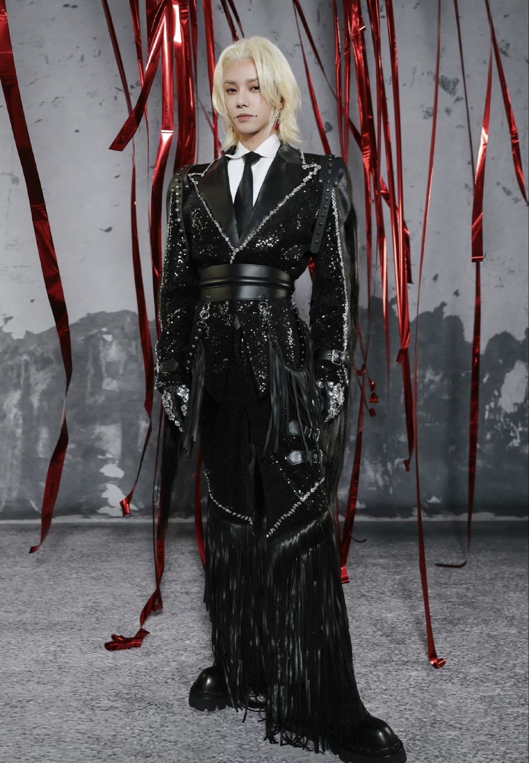 李榮浩侵權風波扯案外案！華晨宇也遭他控未獲授權　本人8字回應了