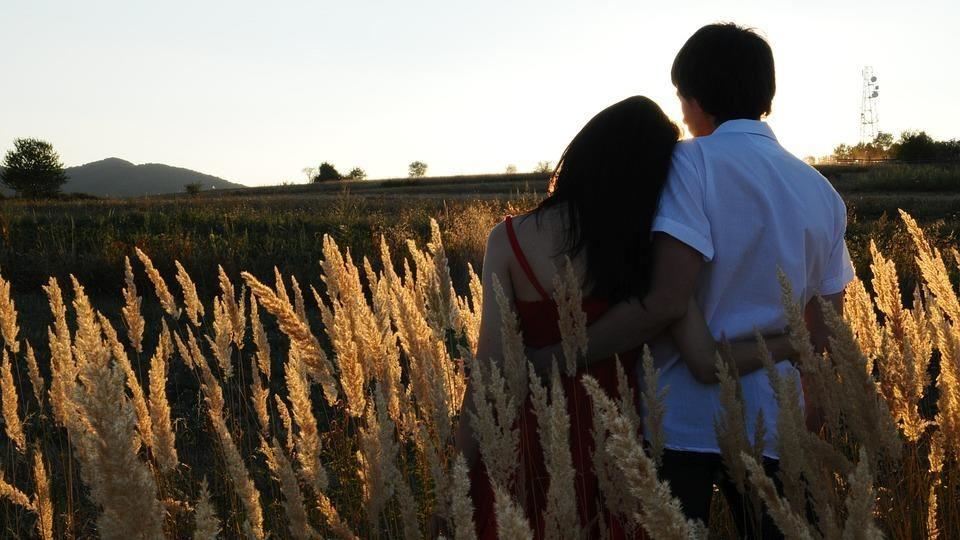 戀愛腦害慘！新竹男霸喊「養妳一輩子」速食店妹子1年奉上205萬…哭了