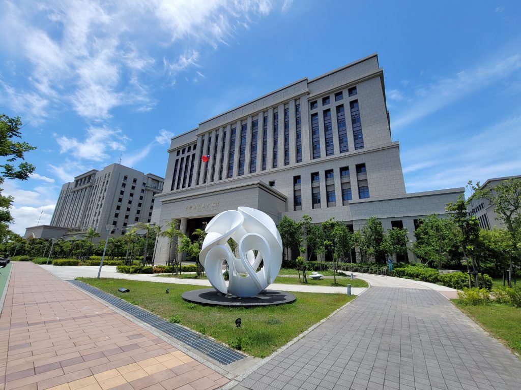 飯糰米漿才90元！她偷吃外送還騙「有人叫我吃」監視器打臉判罰8000元