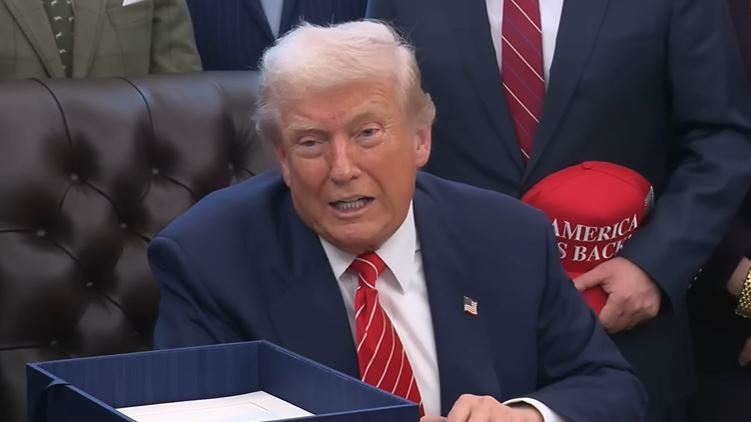 川普全球關稅調至15%！他曝「日韓態度」酸爆藍白：看川普沒有