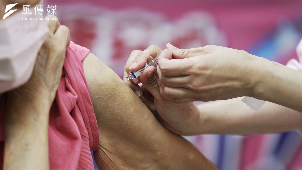 衛福部3月新制一次看！新冠疫苗免費打到4月、肝炎給付對象擴大　還有​​4新藥納入健保