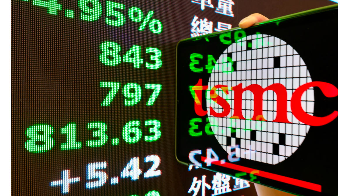 AI股續彈最衰股甲骨文回神！　台積電ADR再噴1.8%、台指期三萬三差一步