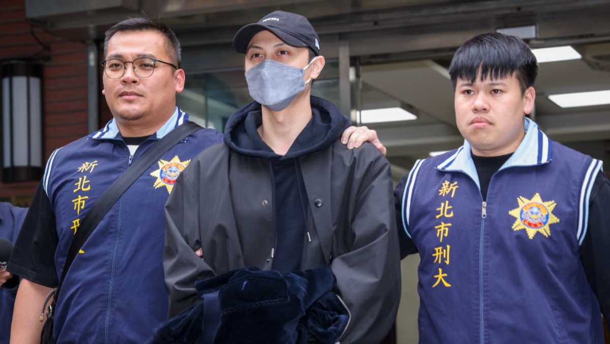 「棒棒堂」王子認閃兵50萬交保 經紀...