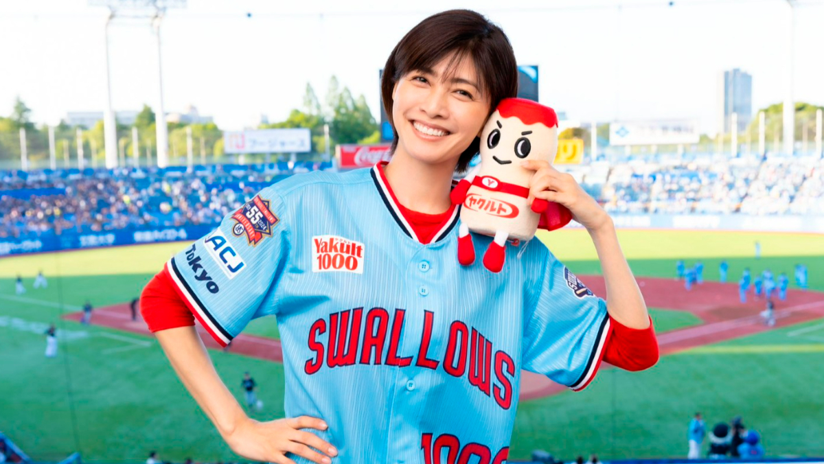 內田有紀戴婚戒宣布嫁柏原崇　情牽16年「成為家人」