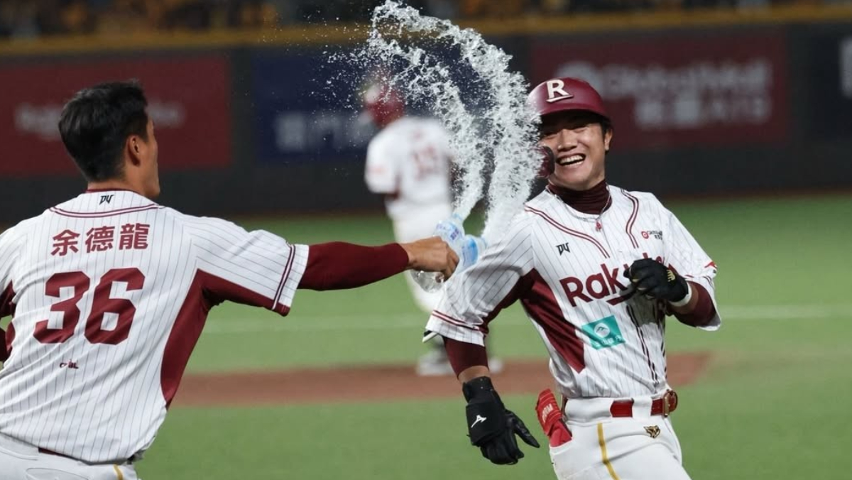 想不到吧！中職37年用再見觸身球揭開...