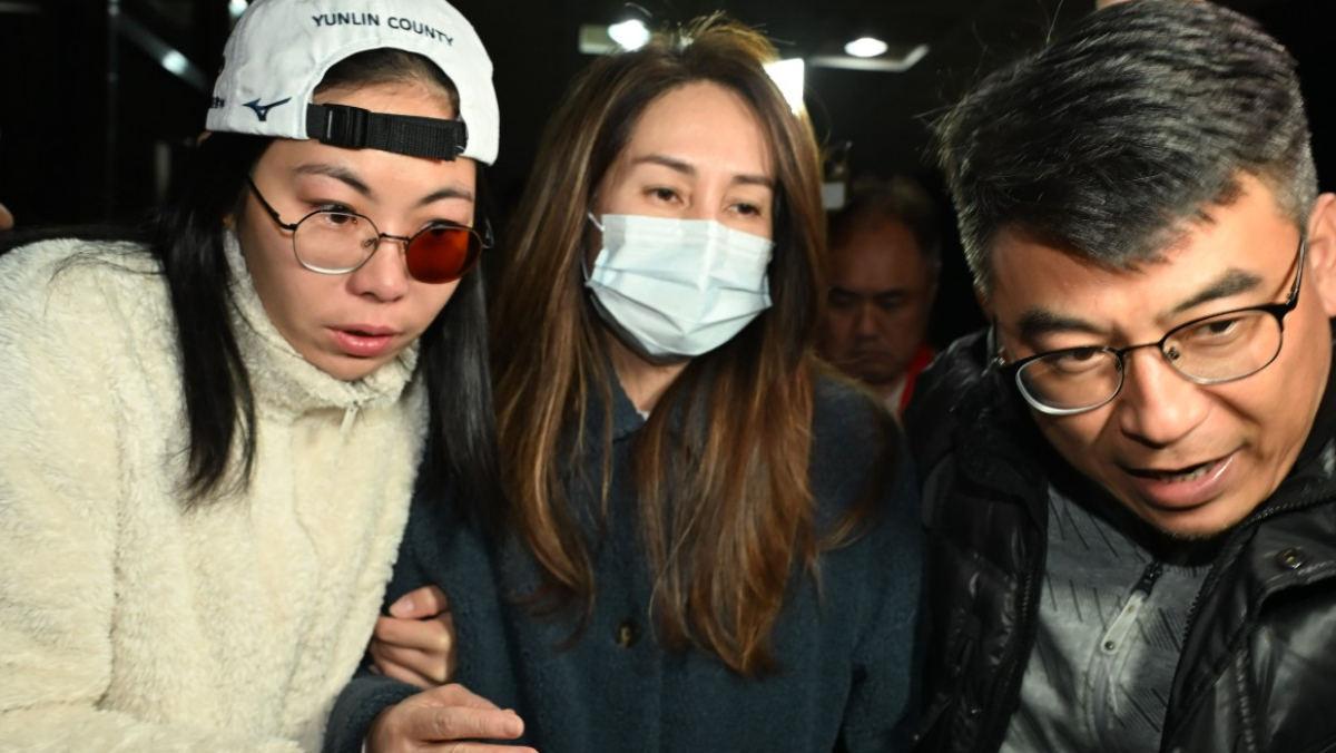 【更新】涉3大弊案！高金素梅抵北檢做筆錄30分鐘 身體不適急送醫 「限制出境出海」