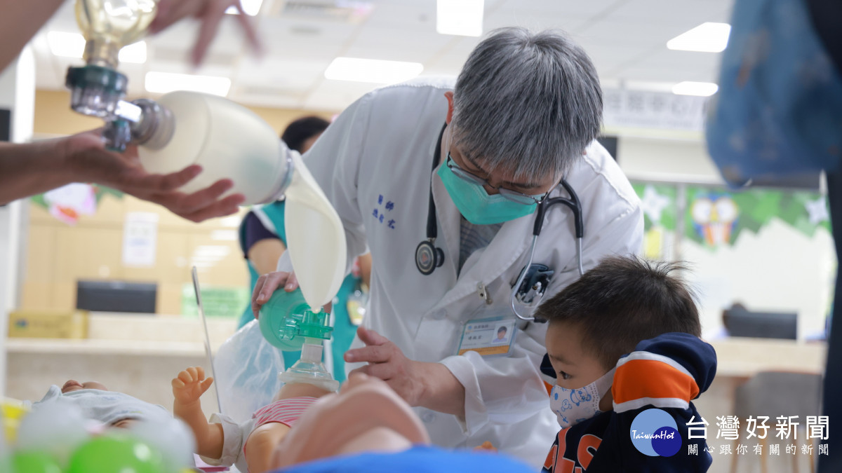 健康嘉年華闖關學健康　馬偕勇士守護婦幼安全