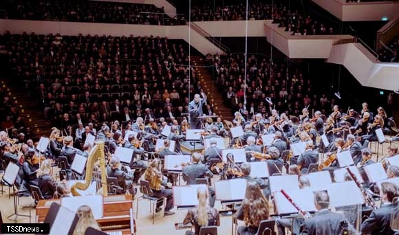 臺南國際音樂節重磅登場 指揮大師尼爾森斯率萊比錫布商大廈管弦樂團首度登陸