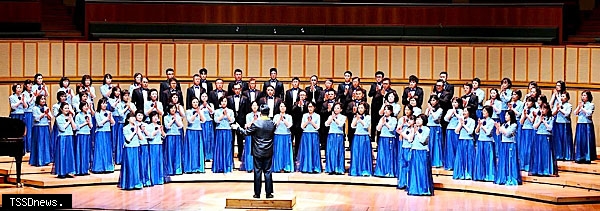 夢蓮花讚頌合唱團新馬演出 圓滿