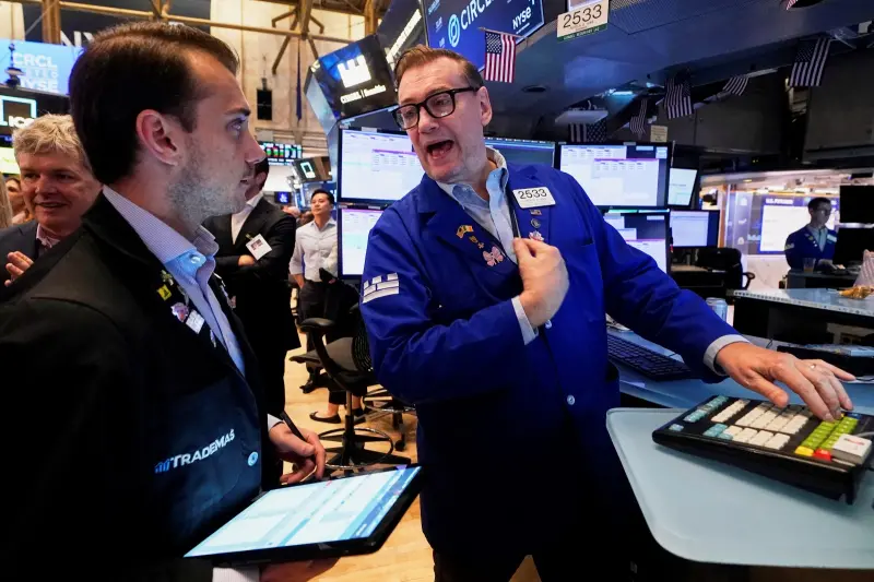 美股道瓊大漲1206點！首次突破5萬大關