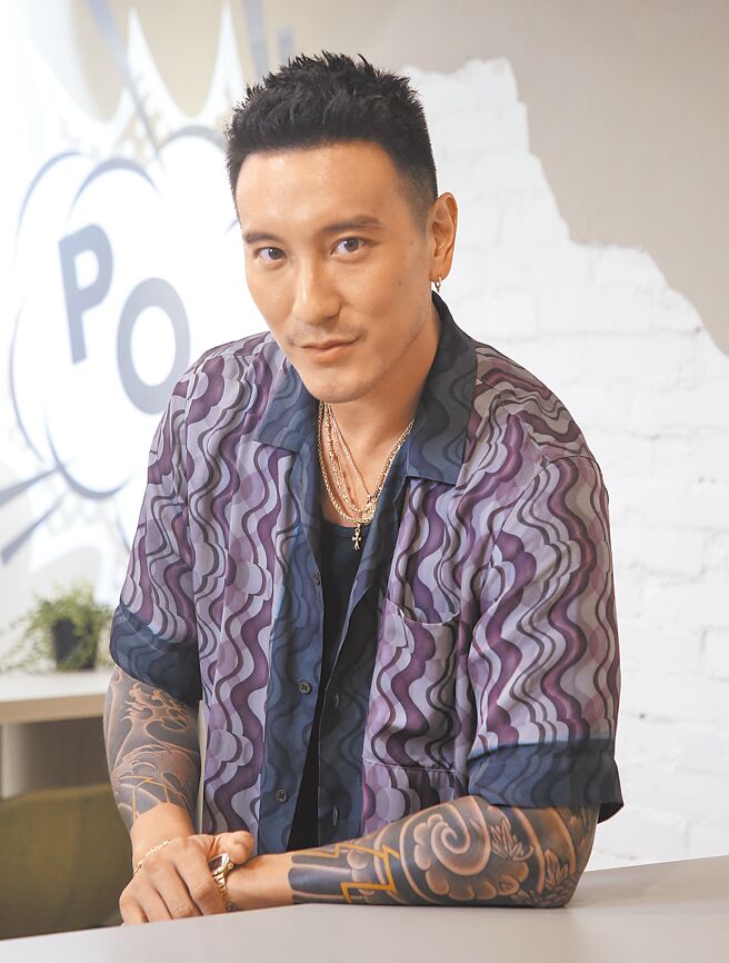 王陽明邀姜成鎬辦車聚喊瘋狂