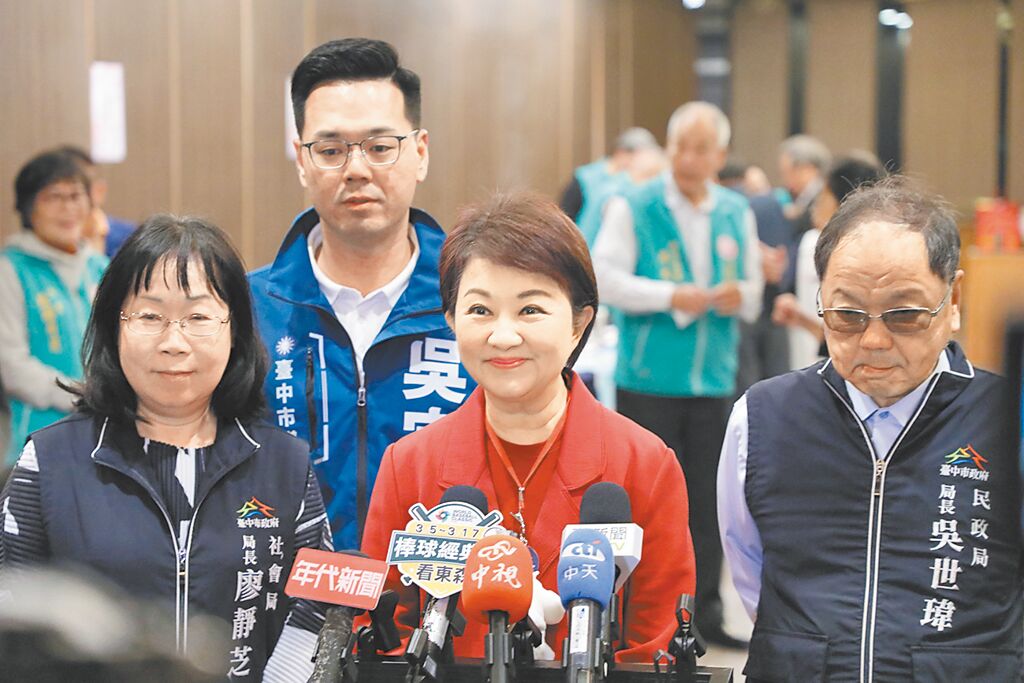 藍大咖先後訪美 親美路線成考題