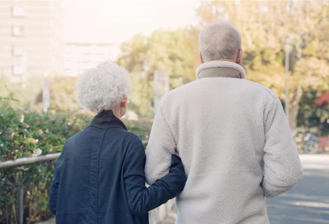 父母送養老院＝不孝順？向太揭真實意義：我不認為