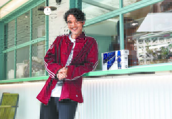 馮德倫曝舒淇忙 「盡量不煩她」