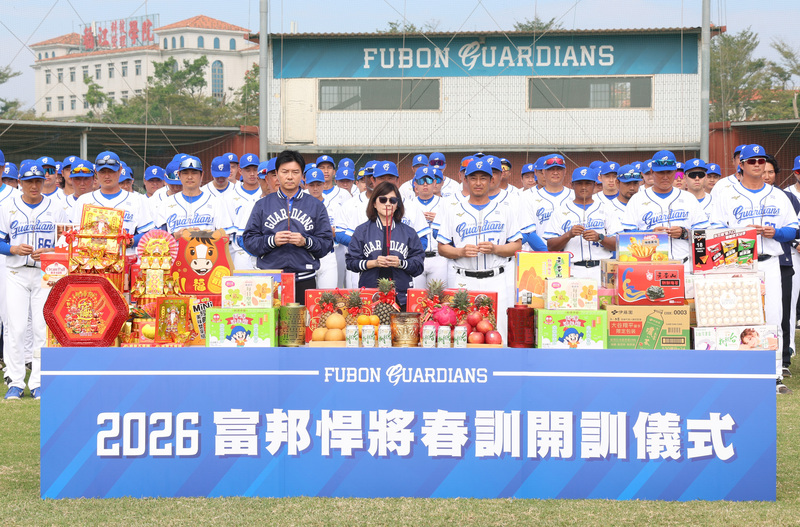 富邦悍將春訓開訓祭拜祈福 (圖)