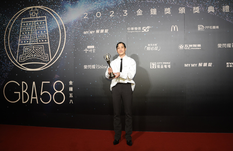 薛仕凌涉偽造高血壓證明閃兵役 否認犯行遭檢起訴求刑2年半