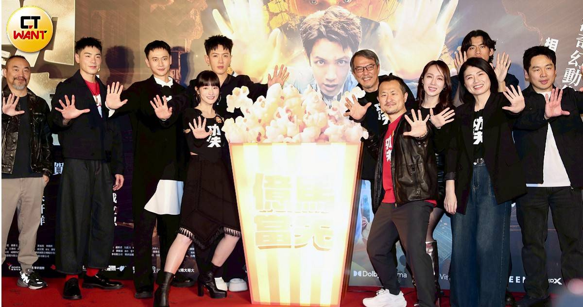 柯震東拍《功夫》被操到只想睡覺　嚴藝文客串萬惡議長現場求饒「做不到」