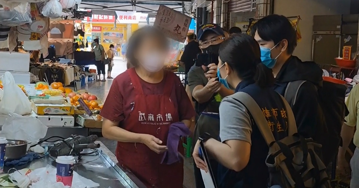 67人吃春捲狂吐、瀉 老攤一度不配合稽查