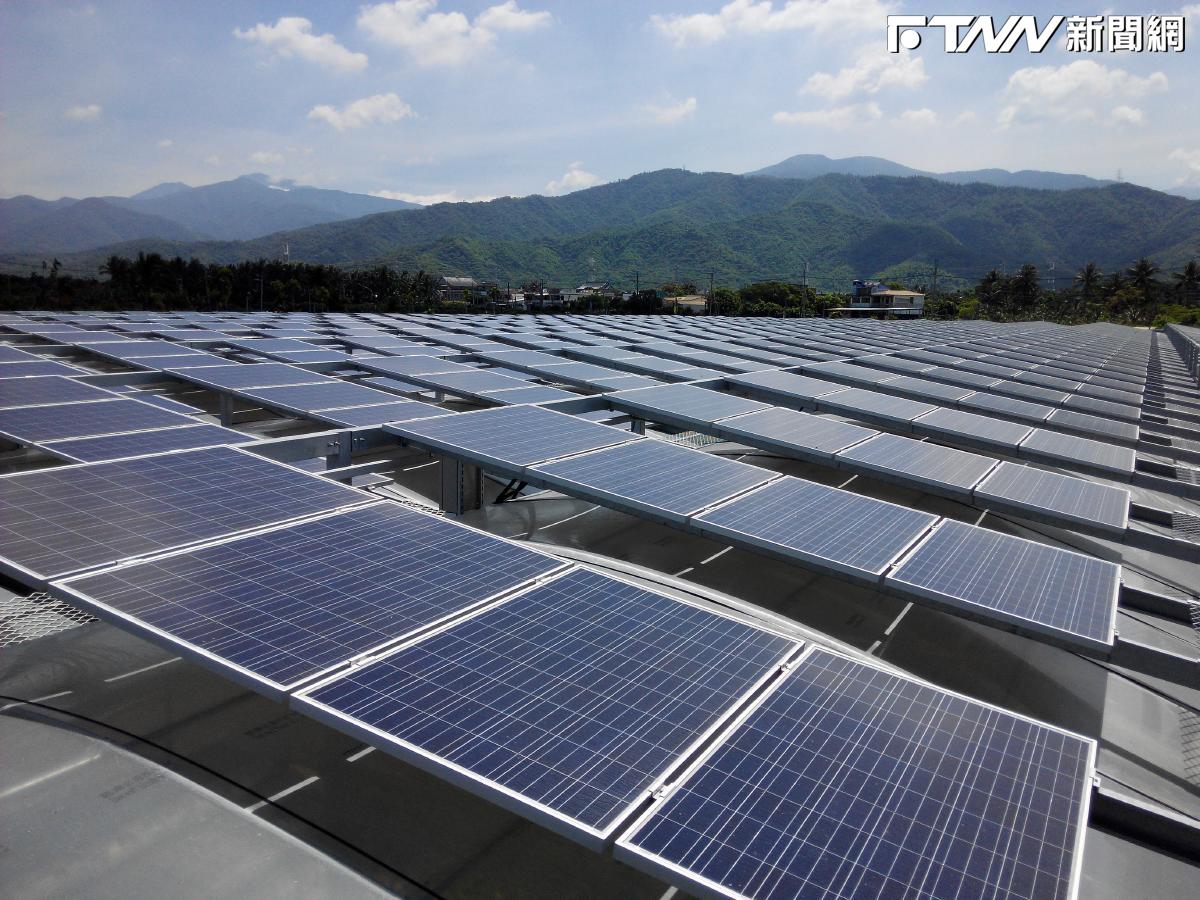 鈣鈦礦太陽能電池夯了？國家隊出貨「2檔概念股」捲1.2億　反手重砍聯電近8千張抱回4.7億