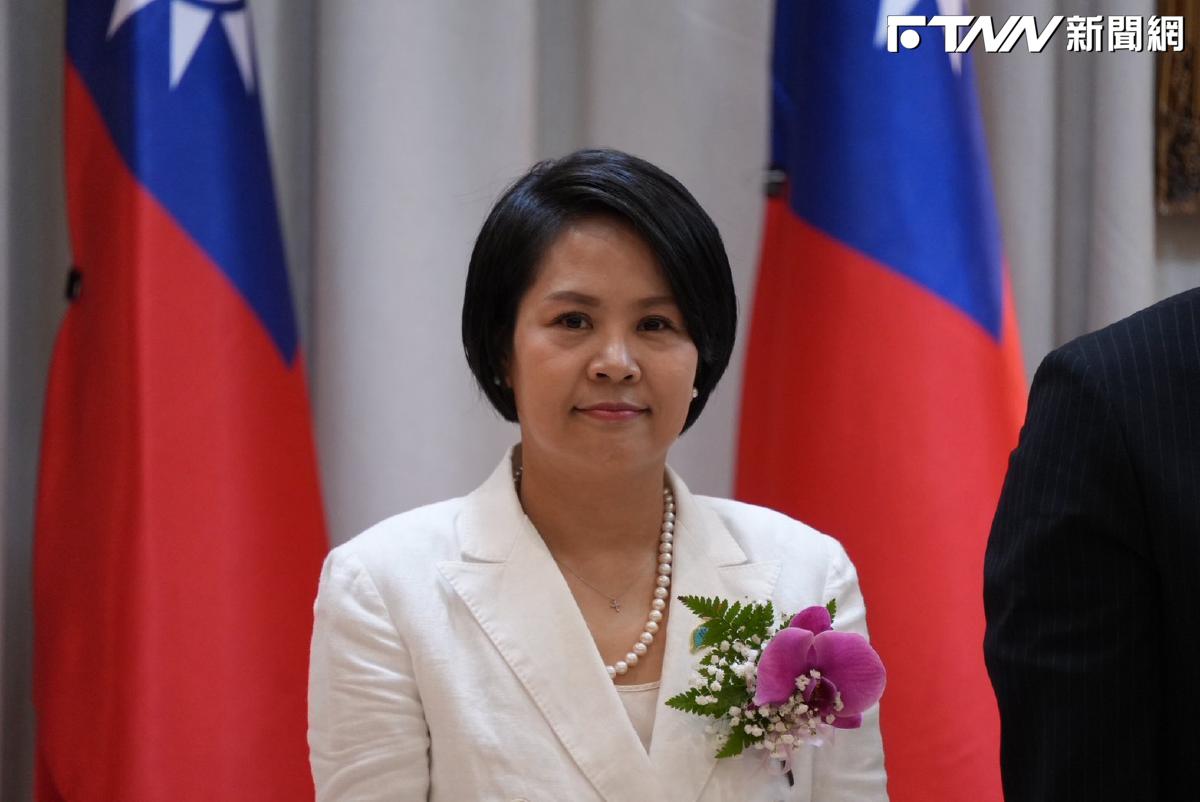 李貞秀國籍爭議燒不停　成綠白榨取紅利的政治提款機