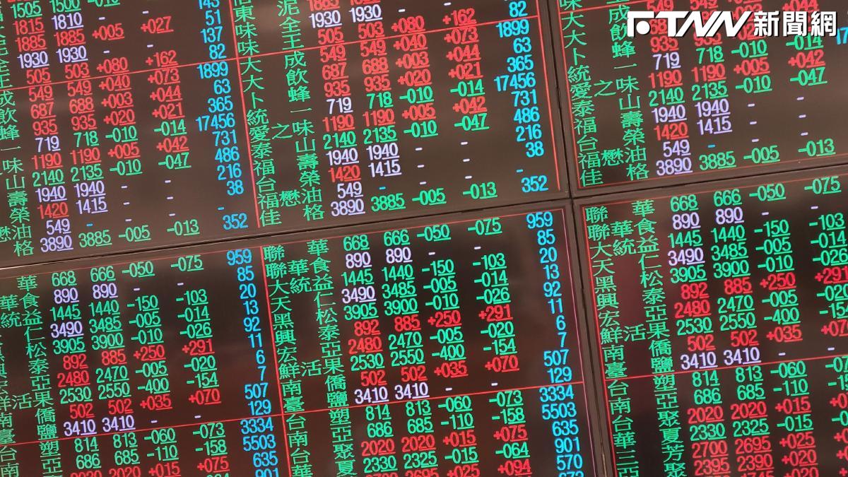 SpaceX一句話引燃！群創、友達高...