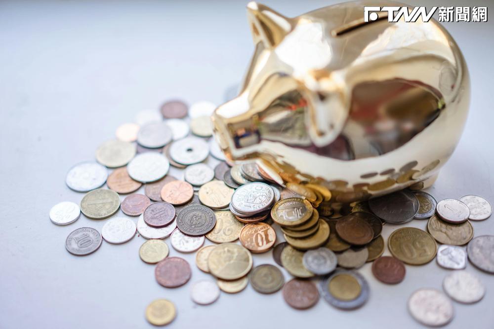 喜獲意外之財想投資！股市小白發問「歐印還是分批」　股民建議這樣做：享受大盤