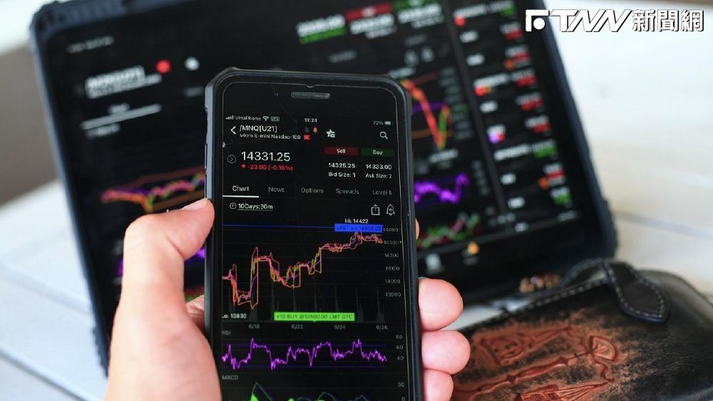 只贏群創、力積電？「低軌衛星黑馬」慘遭三大法人提款3.3萬張　亮燈遭反殺15萬張跌回平盤