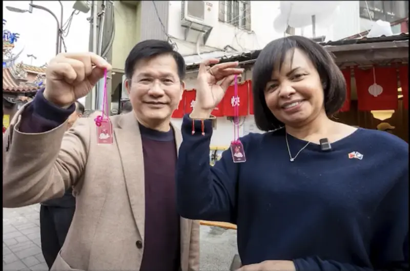 大年初三走春　林佳龍偕貝里斯大使體驗年味