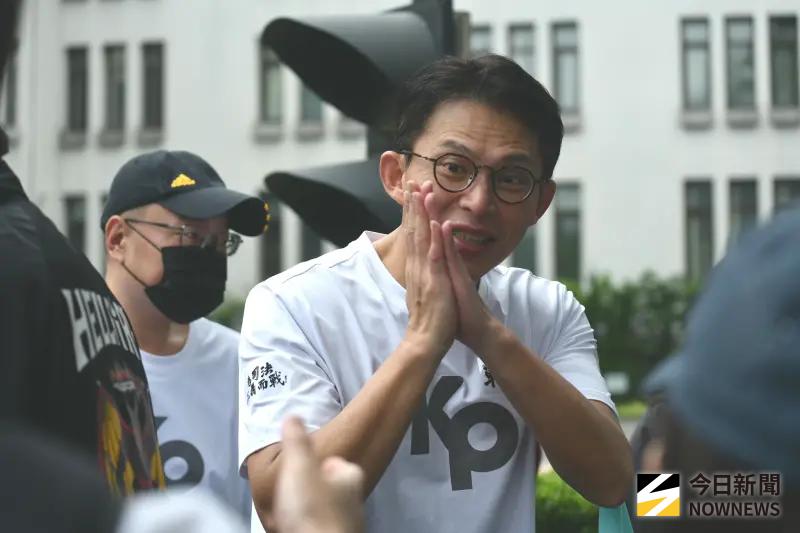 黃國昌爛戲拖棚？作家：柯文哲注定掰了