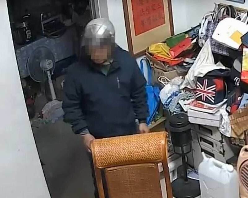 有人在家照偷！彰化慣竊闖宅捲走6.3萬　91歲嬤哭了：沒錢包給孫子