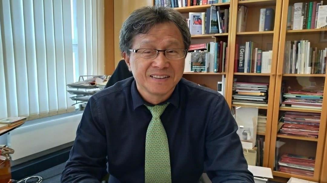 「Blue虎穴焉得虎子」！謝志偉力挺沈伯洋選台北市長：口條清晰立場穩