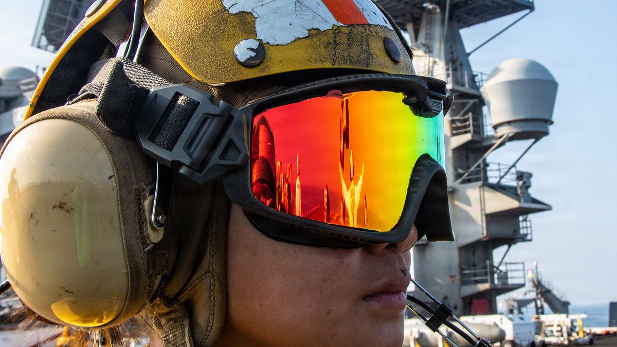 美伊戰爭進入第六周，川普再次下達「48小時最後通牒」！美軍F-15E一飛官仍失蹤，遭伊朗全國懸賞搜捕