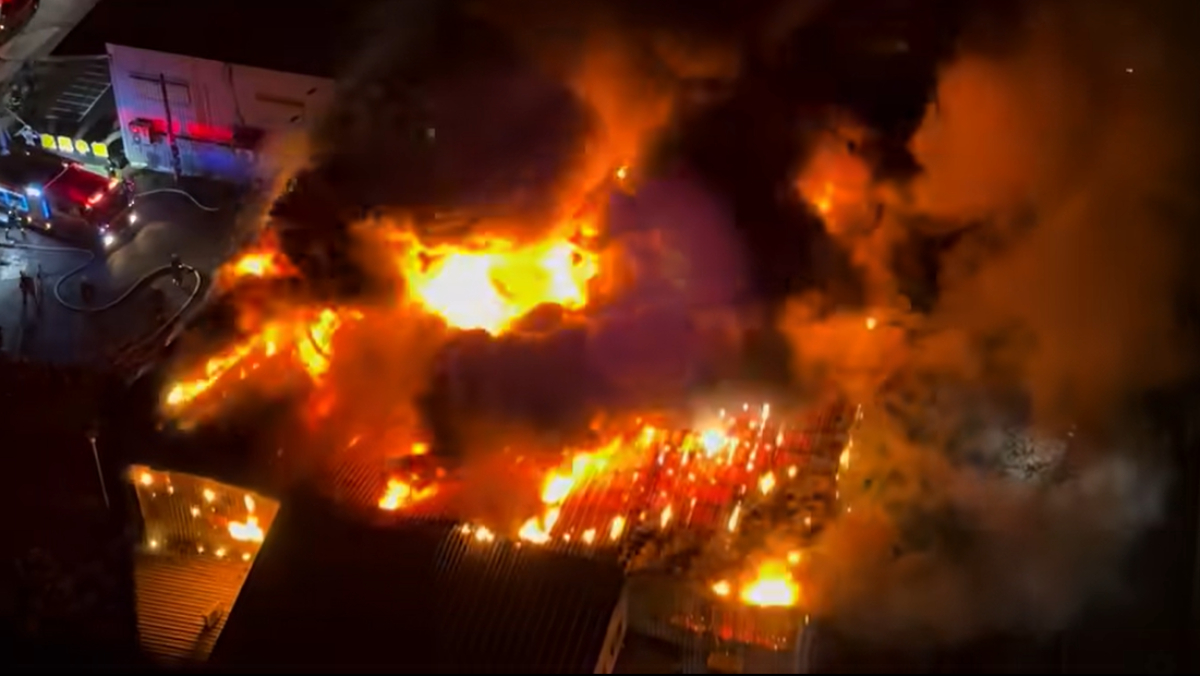 知名電商「皇兒小舖」火災狂燒　負責人：我會振作