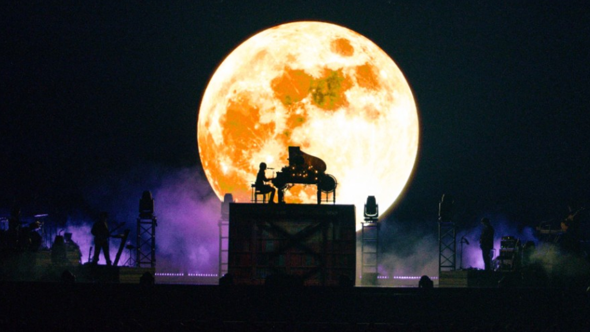 「tuki.」首攻蛋〈晚餐歌〉收服2.3萬粉　嘗鮮臭豆腐：真的很好吃