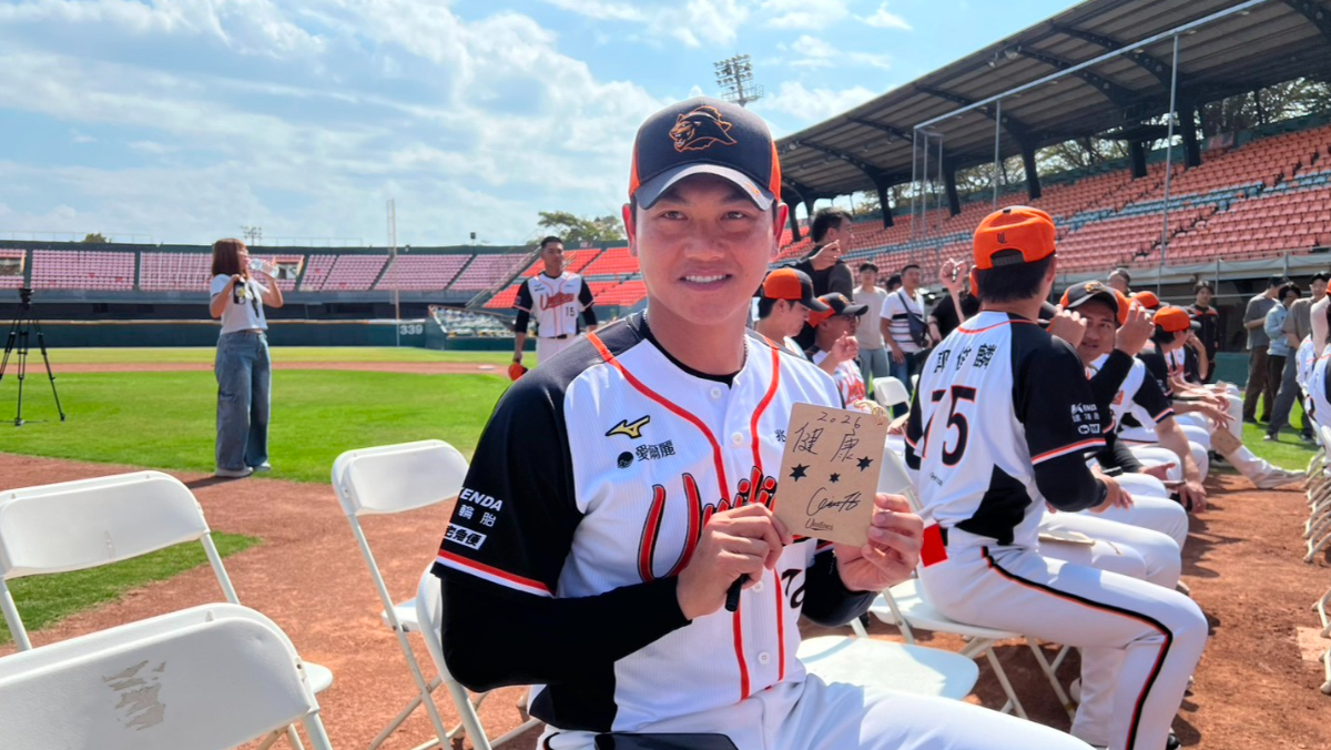 已進牛棚練投20球　江少慶拚4月中實戰