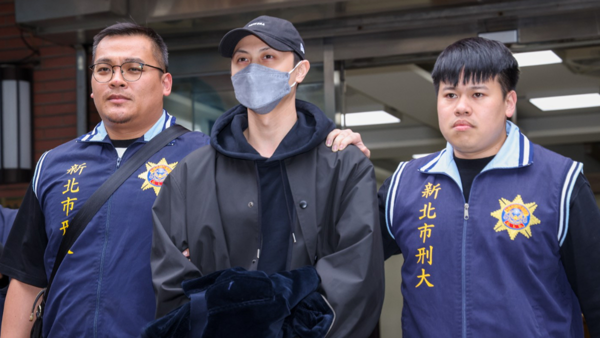 酸「BTS都退伍了」！台藝人閃兵燒到國外　韓媒曝王子上銬照