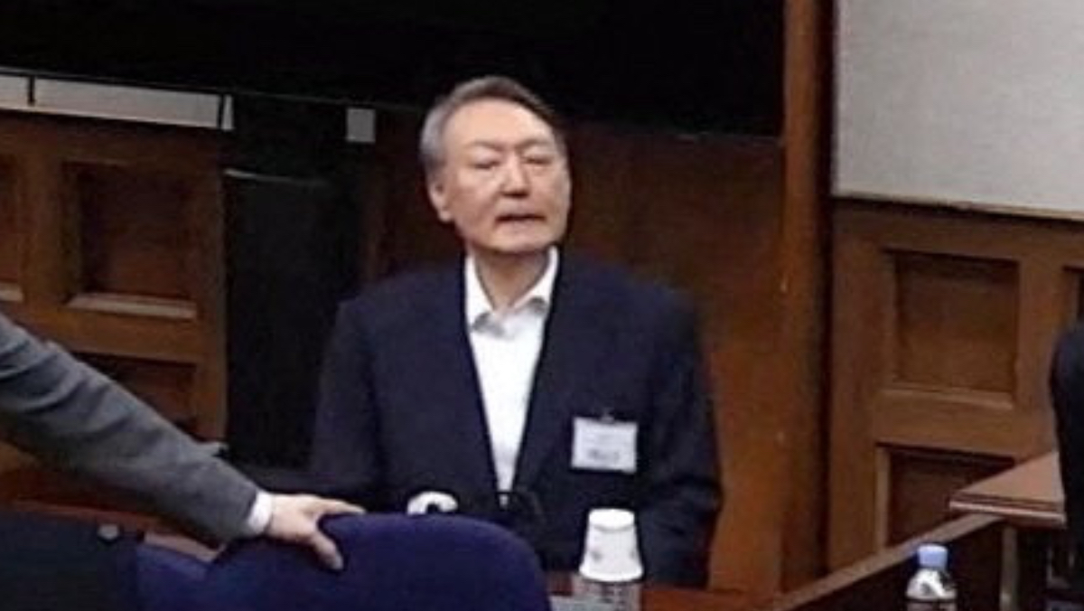 尹錫悅遭判無期沒人滿意　辯方斥作秀、執政黨罵輕判、檢方要抗訴